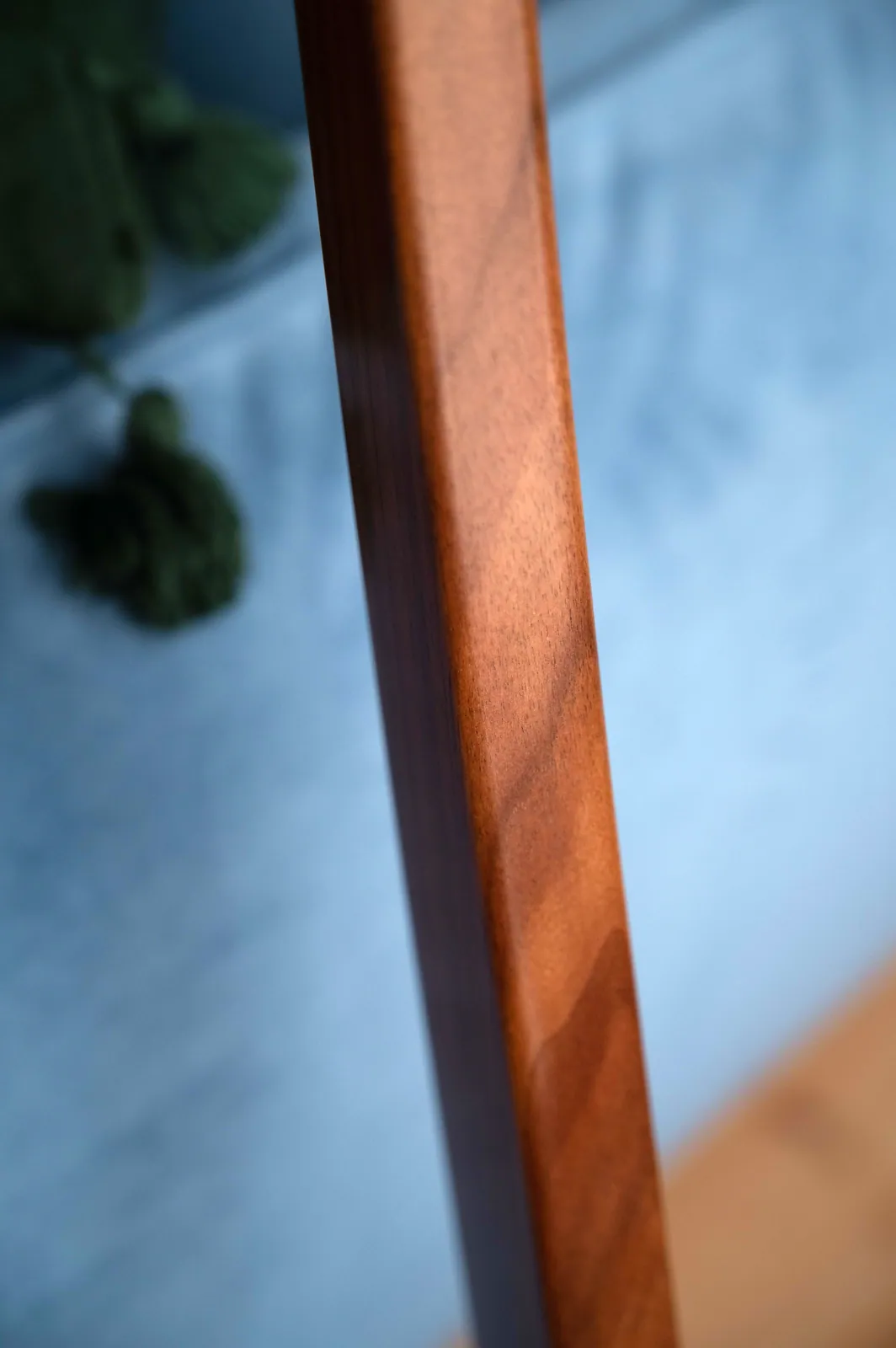 Detail of the walnut cradle